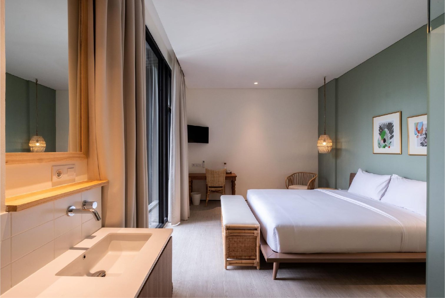 La Boheme Hotel