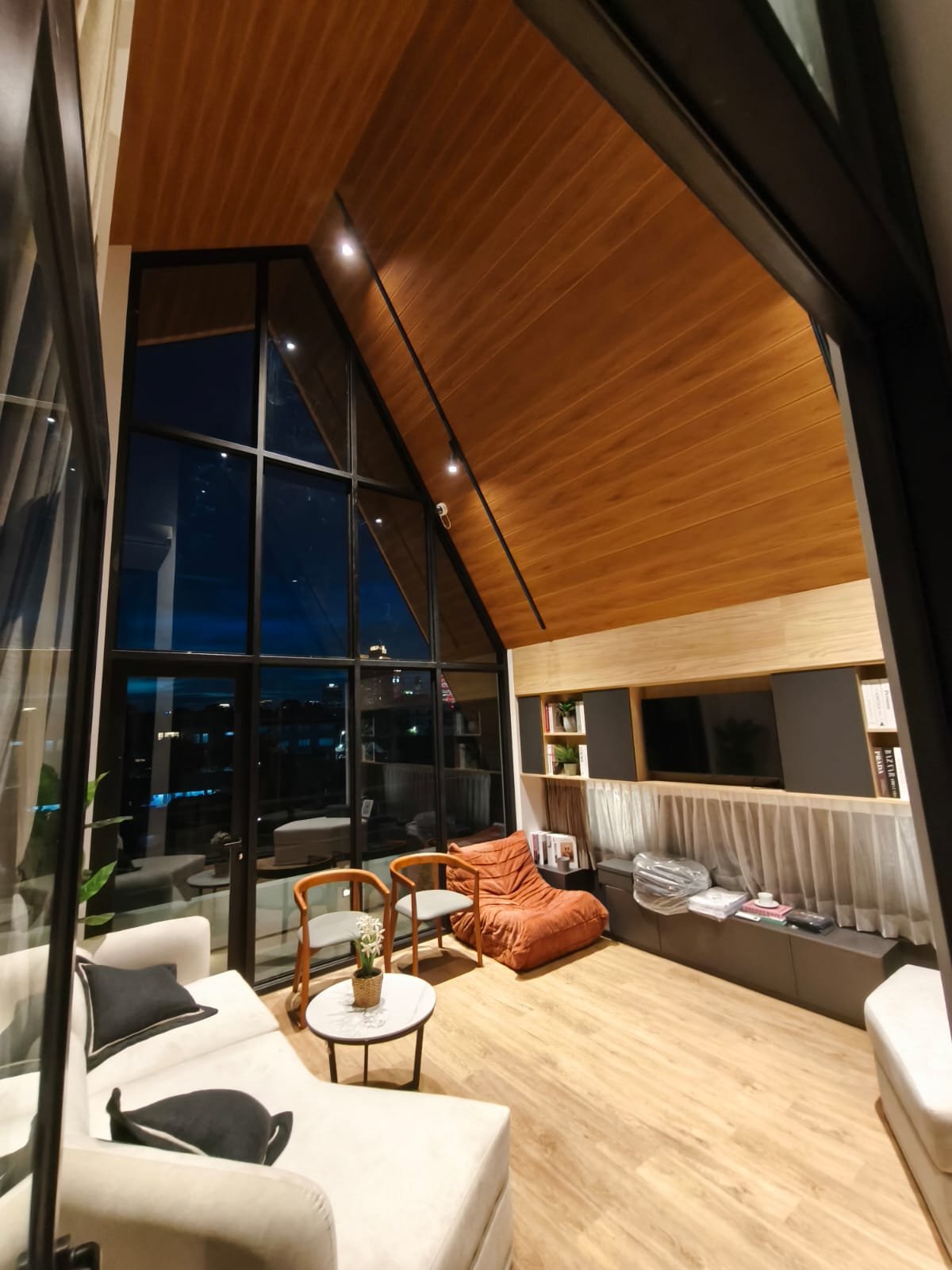 Nivara Townhouse